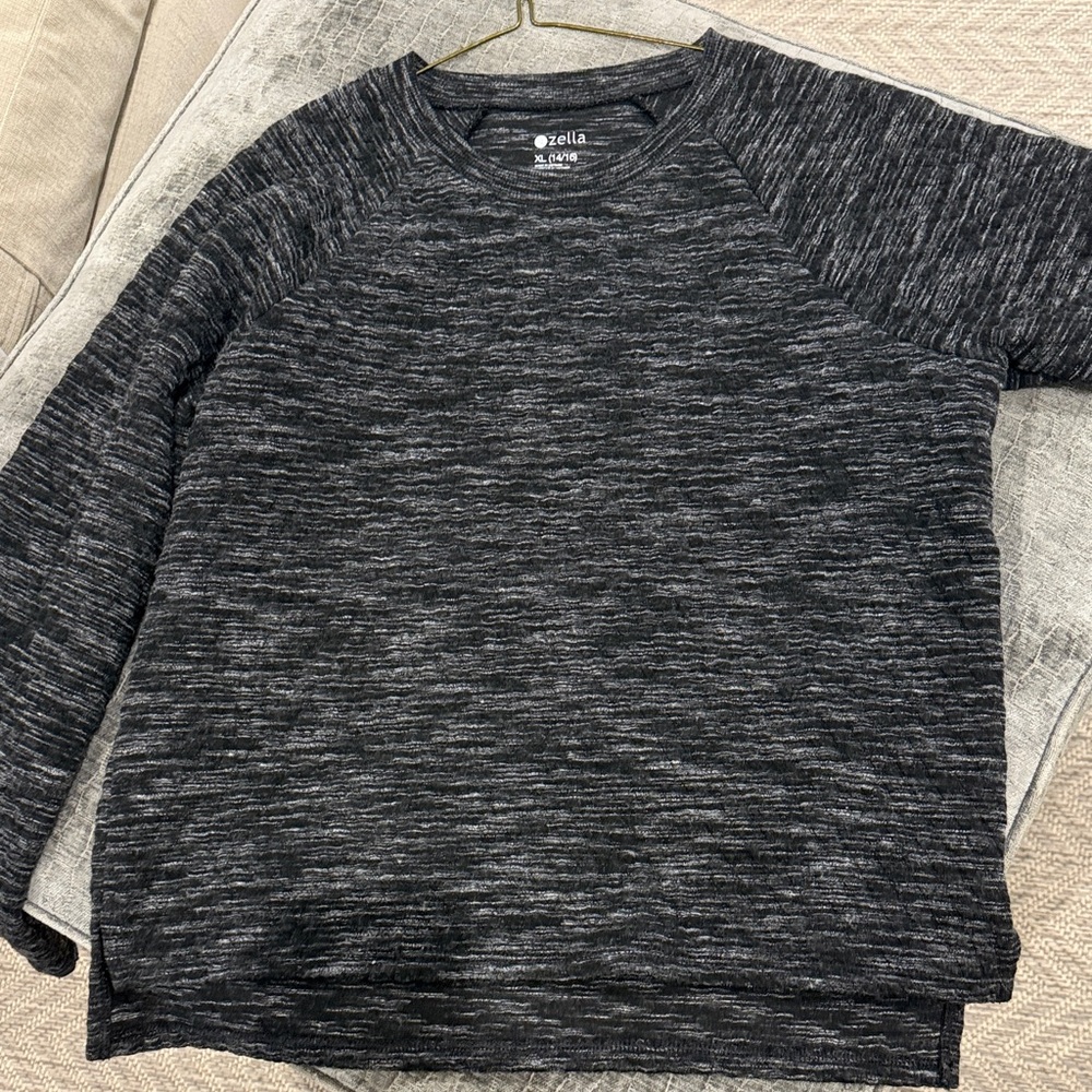 Zella Girls  Charcoal Crewneck Quilted Sweatshirt